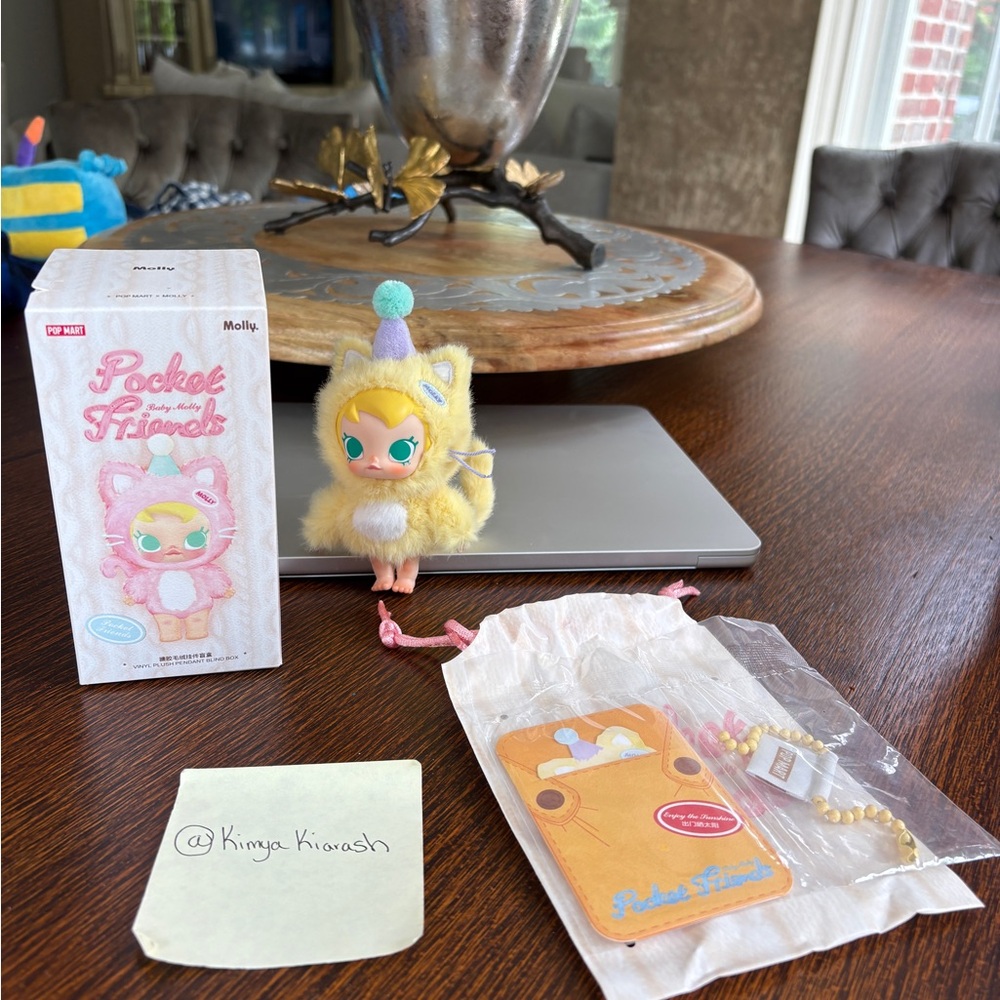 Pop Mart BABY MOLLY Pocket Friends Vinyl Plush Pendant- Enjoy The Sunshine